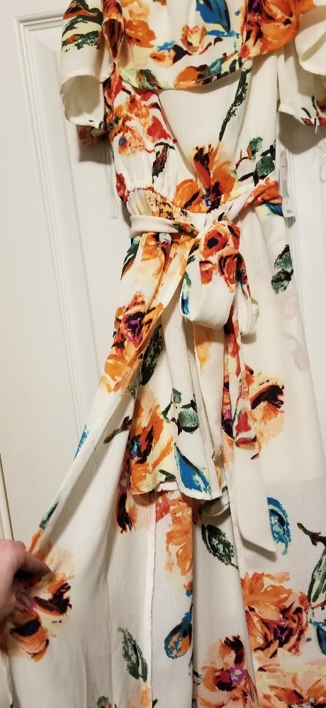 Dress - Picture 2 of 4